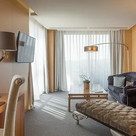 Avenida Sofia And 4*