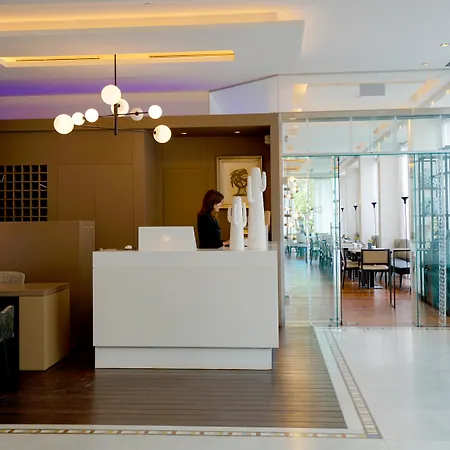 Hotel Avenida Sofia And Sitges
