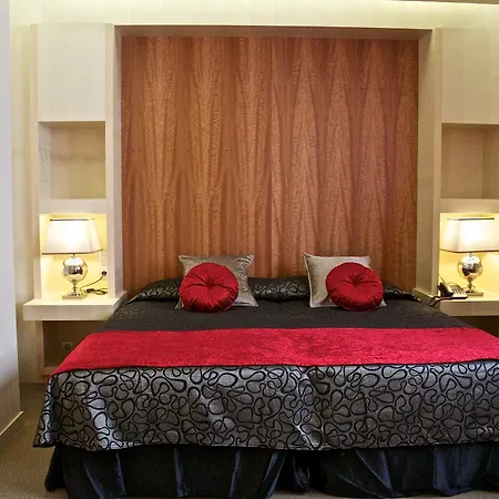 Hotel Avenida Sofia And 4*