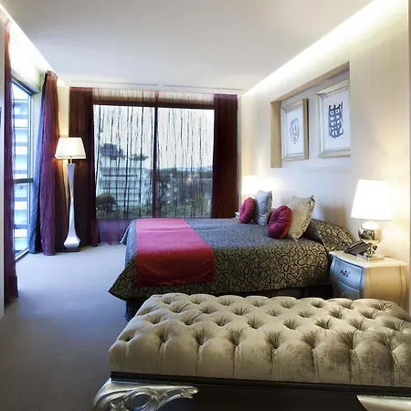 Avenida Sofia And 4* Sitges
